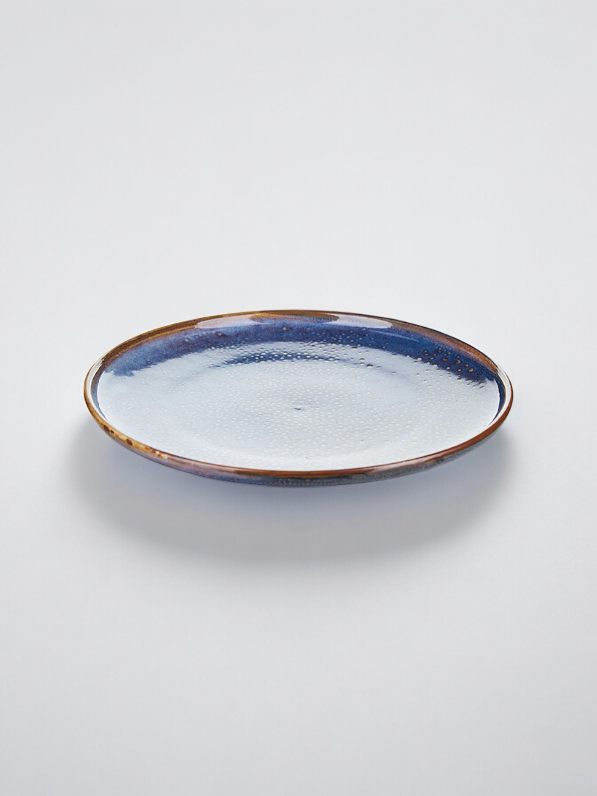 

Тарелка сервировочная Kunstwerk Iris, фарфоровая, 29 см