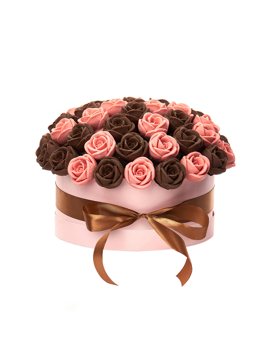 Шляпная коробка из 51 шоколадной розы SH51-R-RSH