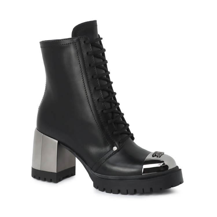

Ботильоны женские Casadei 1R271T0711 черные 39 EU, 1R271T0711