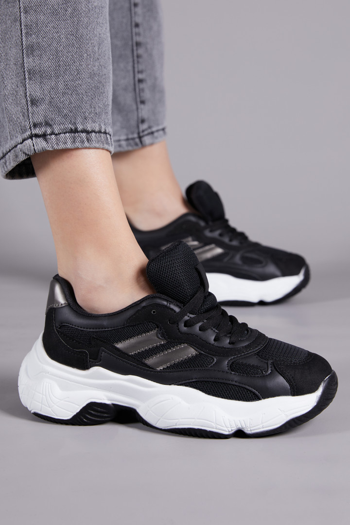

Кроссовки женские Tonny Black TB246-1_295 черные 38 EU (доставка из-за рубежа), TB246-1_295
