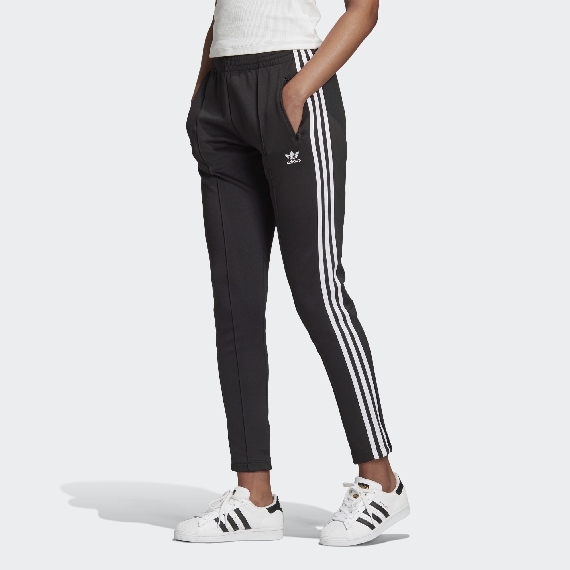 

Спортивные брюки женские Adidas GD2361 черные 42, Черный, GD2361
