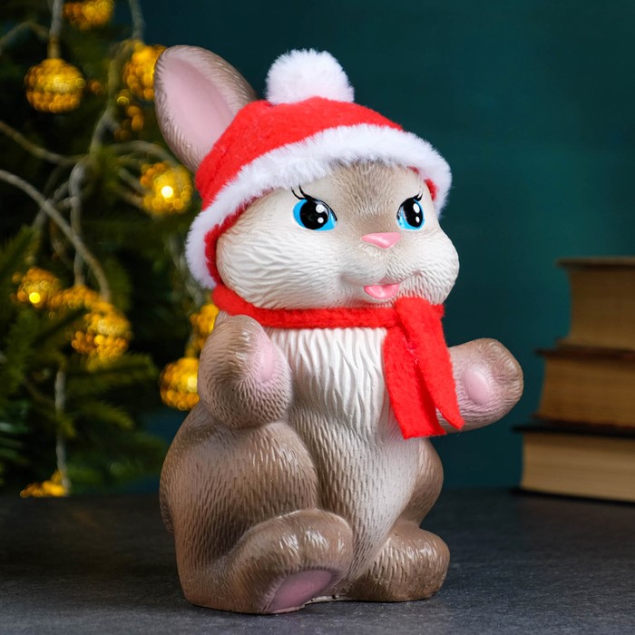 

Копилка "Радостный заяц в шапке" коричневый, 21см