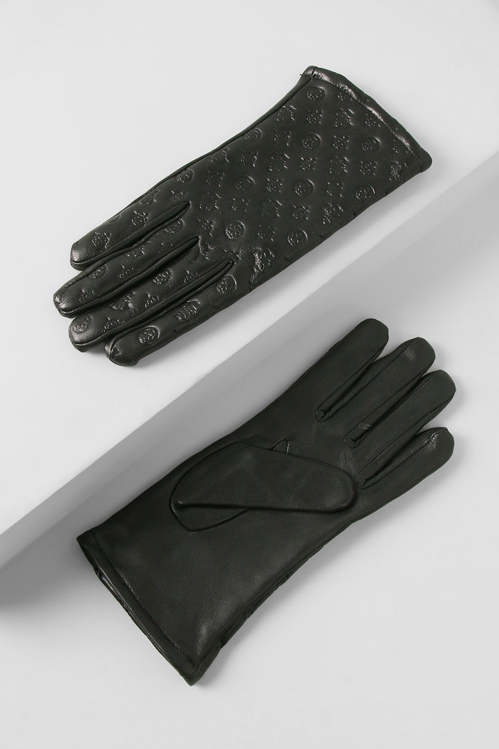 

Перчатки женские Guess AW9102 LEA02 черные, р. M, AW9102 LEA02