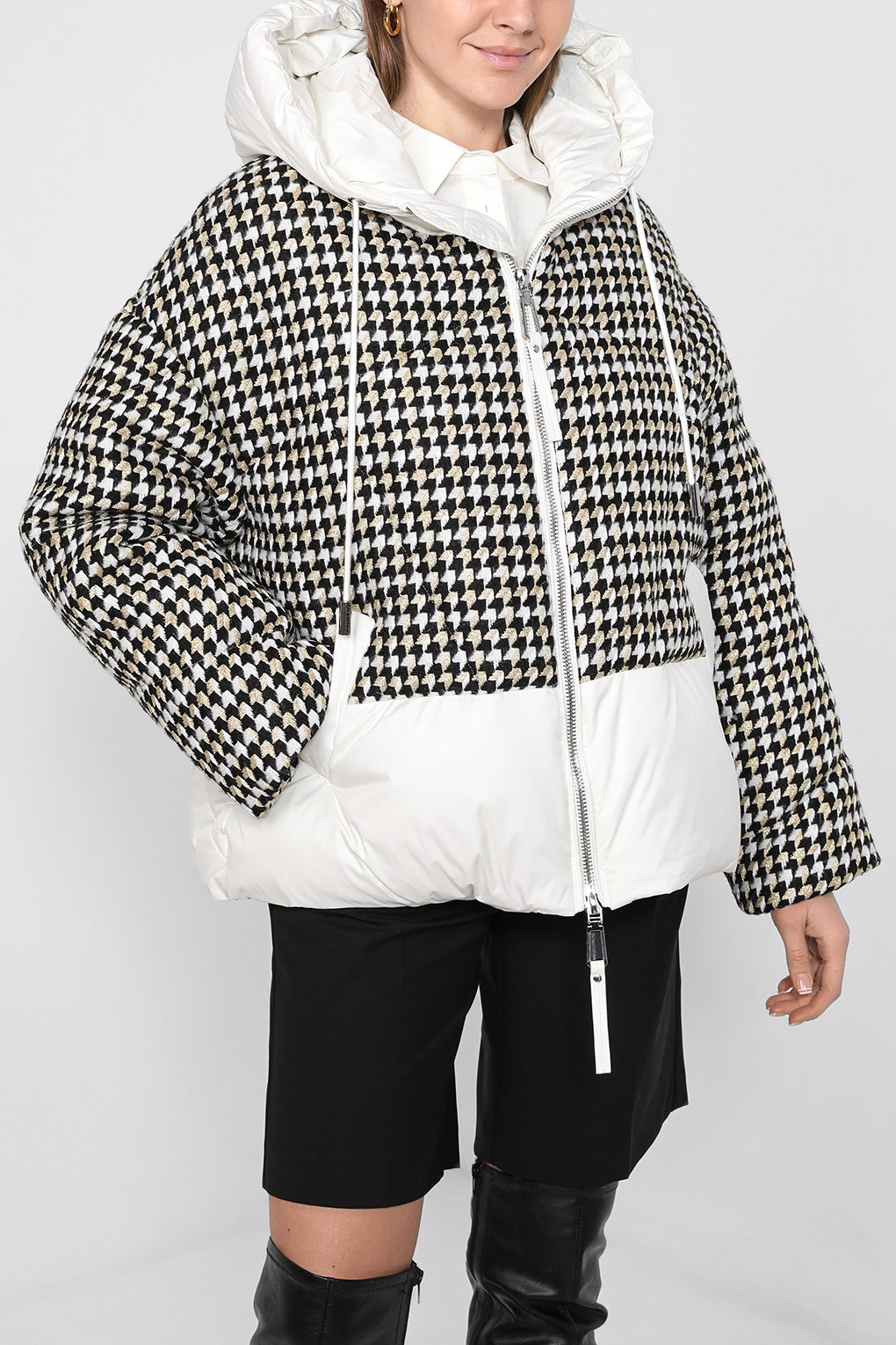 

Пуховик женский Silvian Heach PGA22048PI черный 42 IT, PGA22048PI