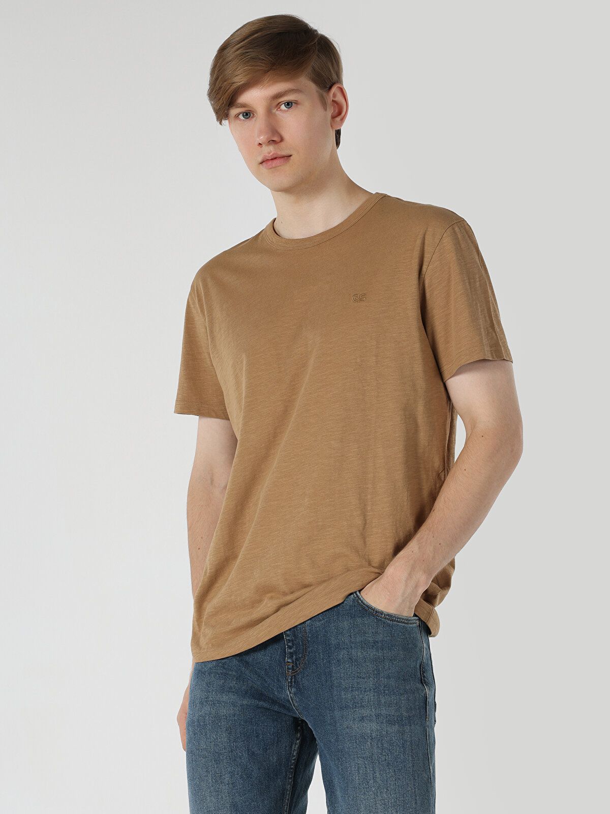 

Футболка мужская Colin's CL1062941_Q1.V1 коричневая XL, Коричневый, CL1062941_Q1.V1