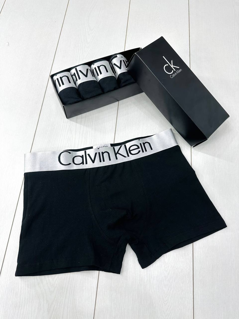 Комплект трусов мужских Calvin Klein WC1026 черных 46-48 RU 5 шт 1550₽