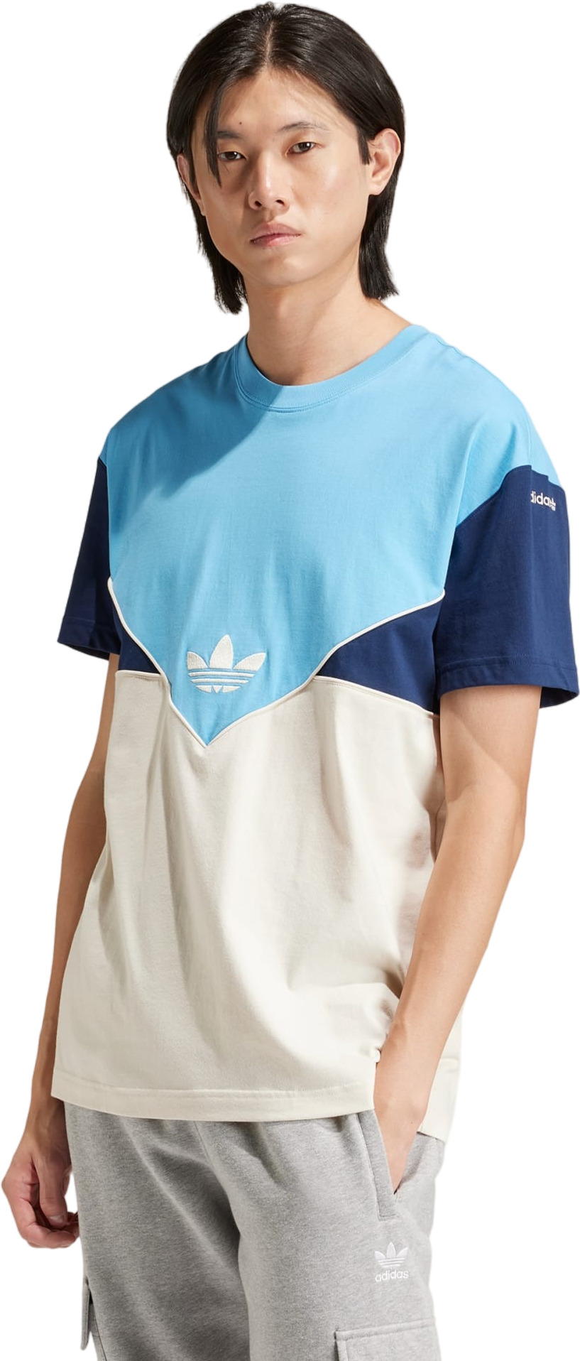 

Футболка мужская Adidas Adicolor Seasonal Archive Tee голубая XL, Голубой, Adicolor Seasonal Archive Tee