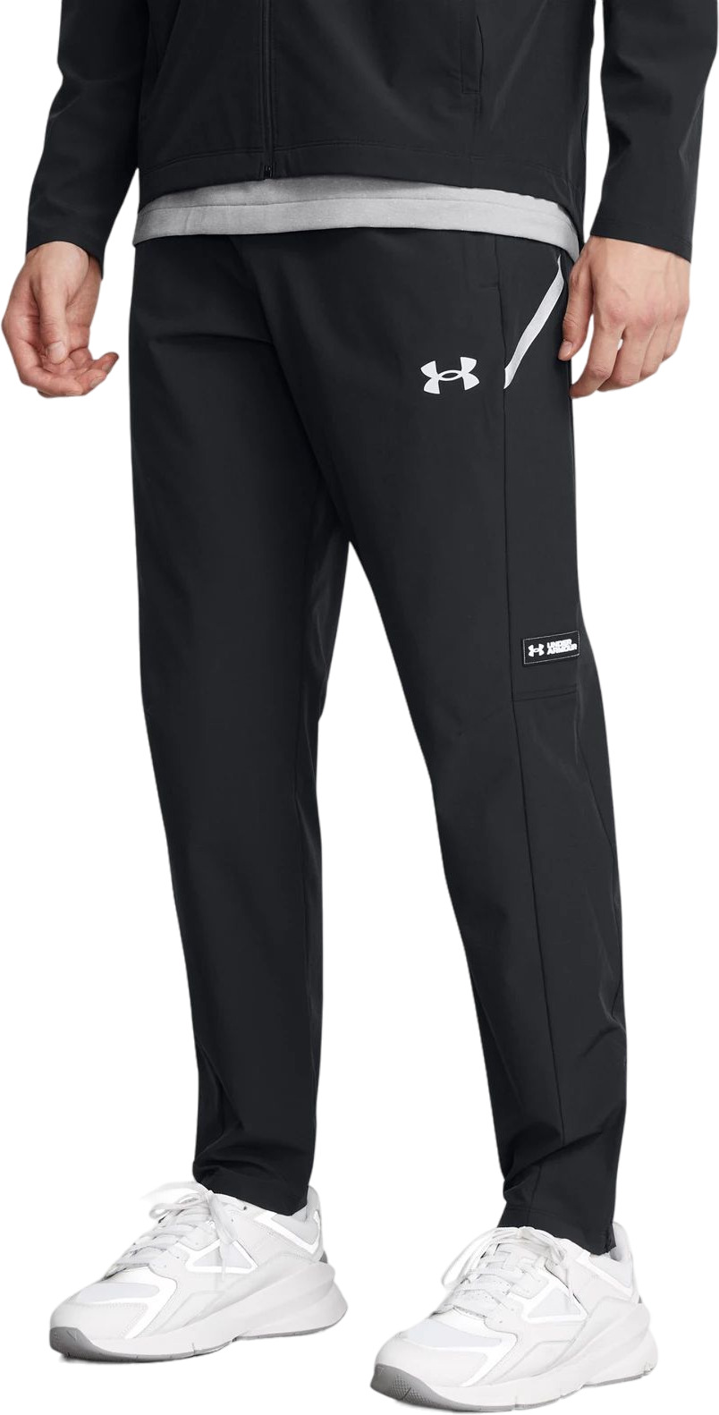 

Спортивные брюки мужские Under Armour UA Core+ Woven Pants черные SM, Черный, UA Core+ Woven Pants