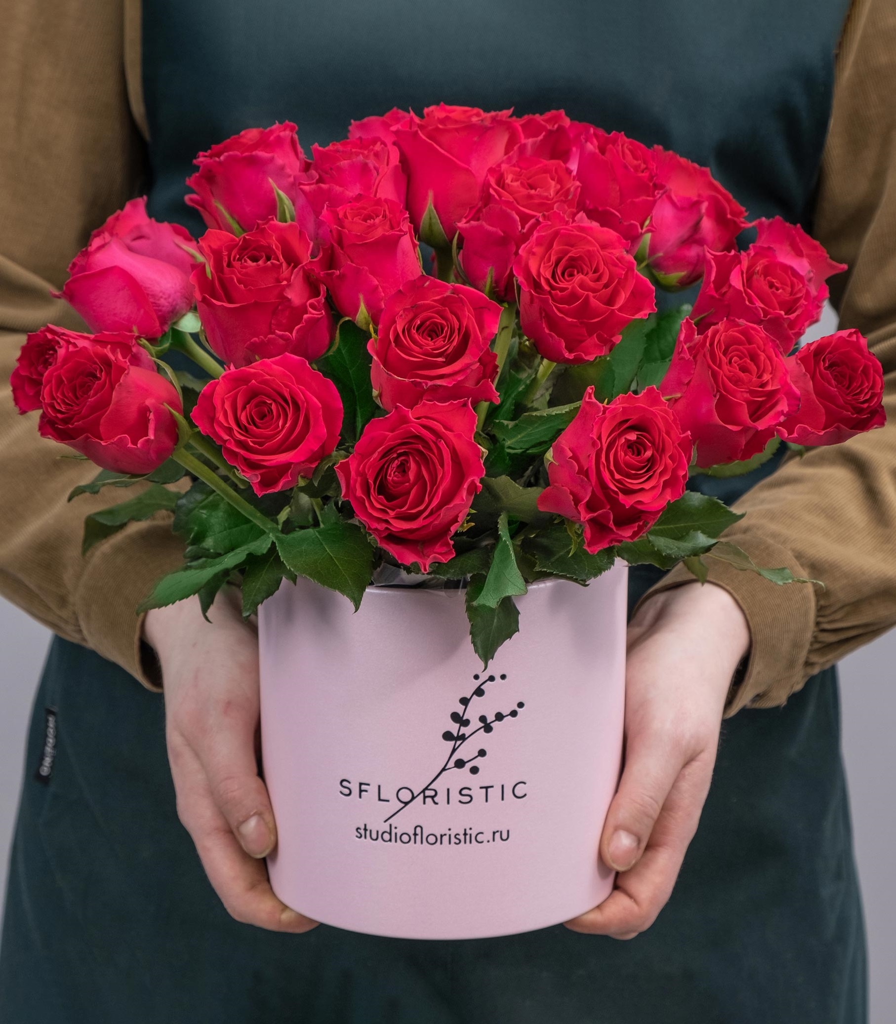 

Букет цветов Studio Floristic роза 30 см x 30 см розовый Малинки, Малинки