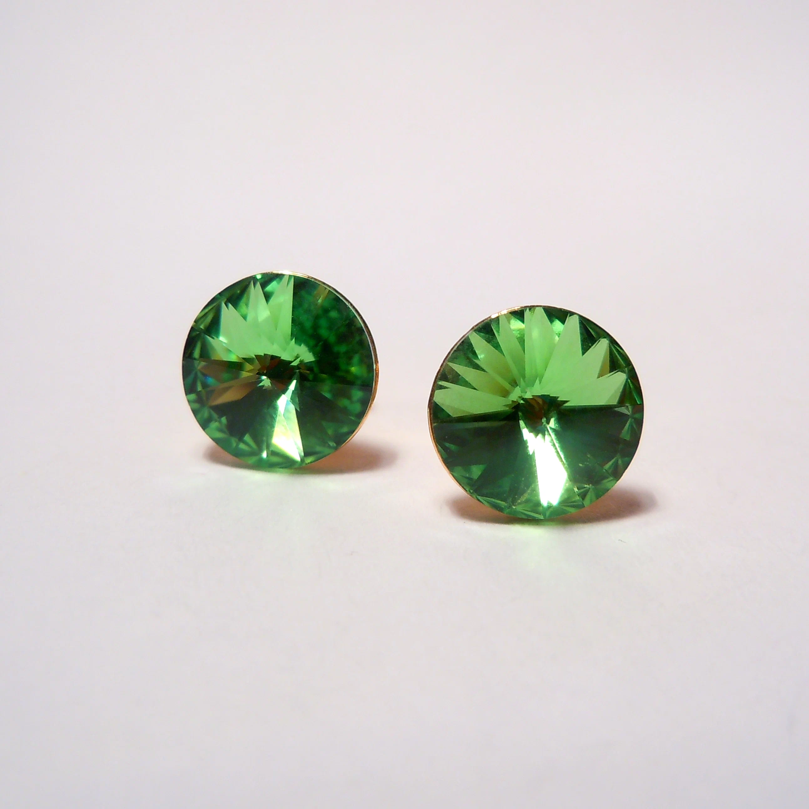 

Серьги пусеты из бижутерного сплава Чарующий Рай 5540-1095, Swarovski, 5540-1095
