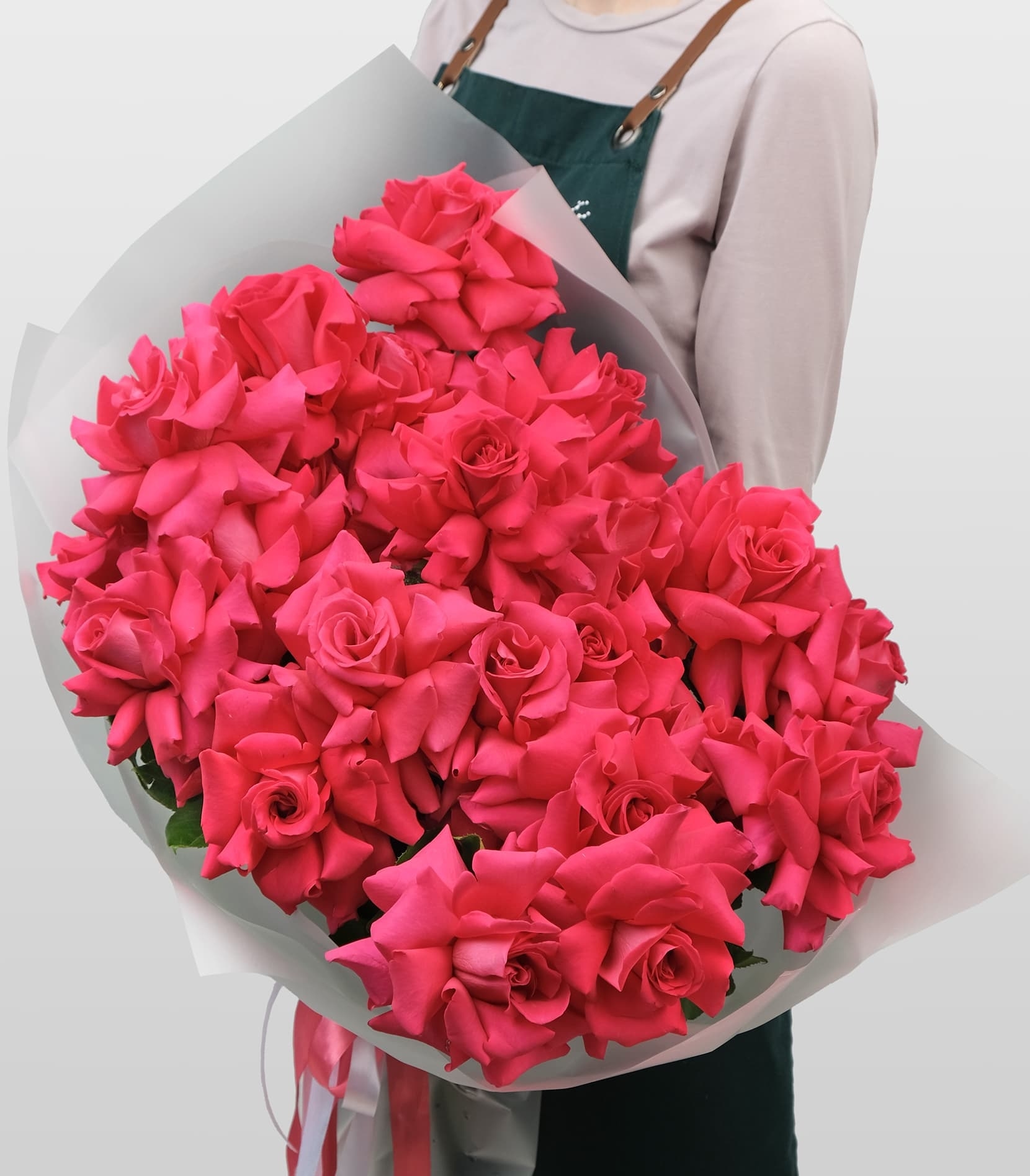 

Букет Studio Floristic малиновых Роз Блюз