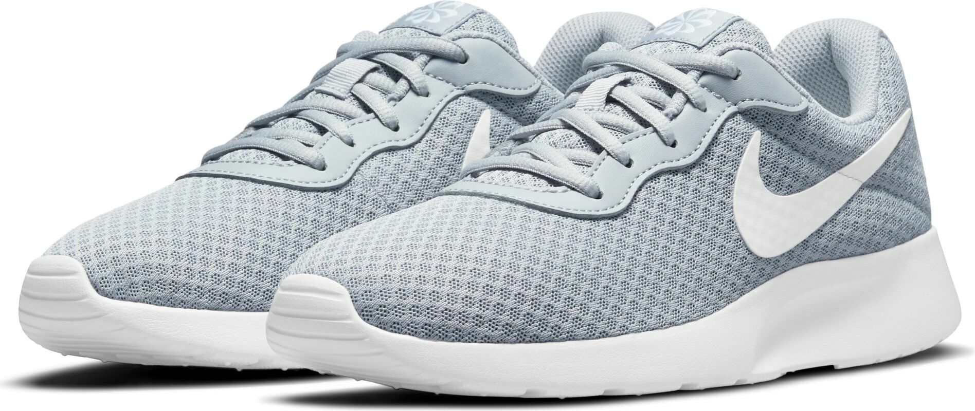 

Кроссовки женские Nike W Tanjun серые 9 US, Серый, Tanjun