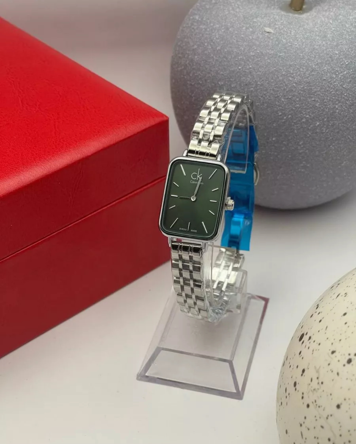 

Наручные часы женские NoBrand 3093, 3093