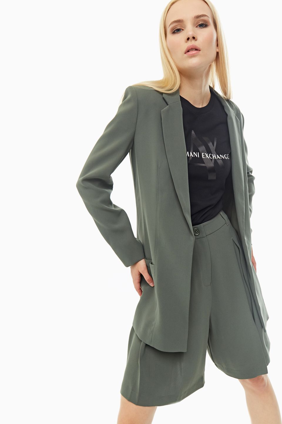 

Шорты бермуды женские Armani Exchange 3HYS66 YNJQZ хаки 4 IT, 3HYS66 YNJQZ