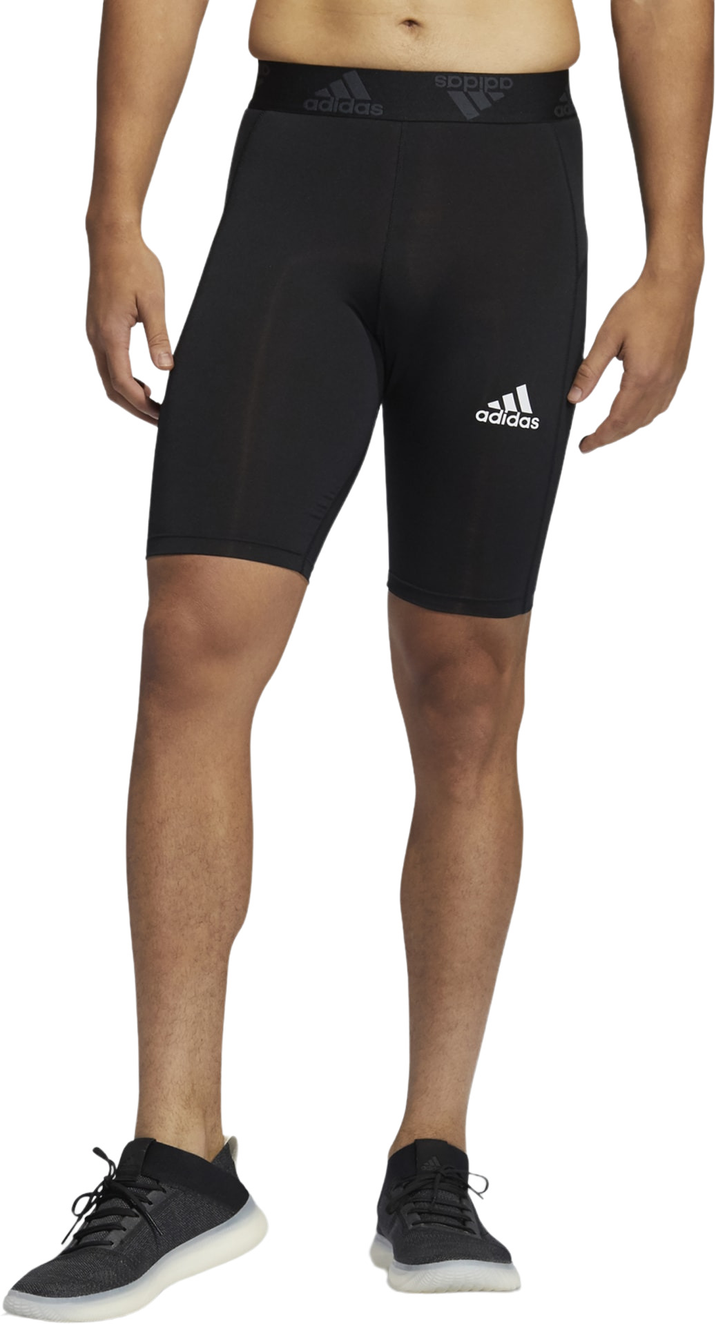 

Шорты мужские Adidas GM5035 черные XL, GM5035