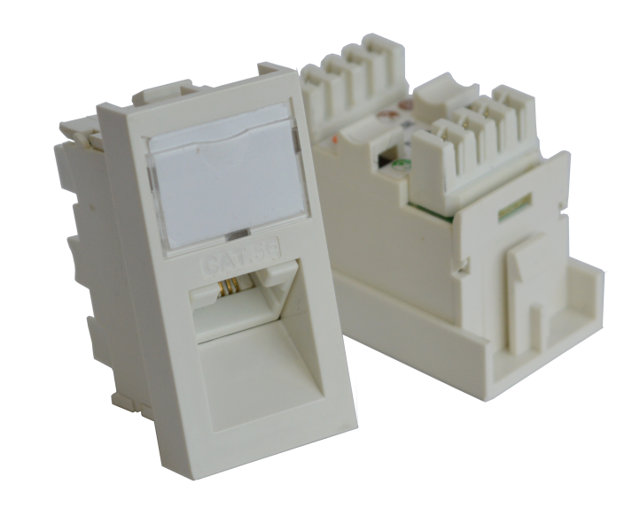 

Lanmaster Вставка RJ-45 UTP Cat.5E, 22.5x45 мм угловая, с маркировкой, белая (TWT-SIP-RJ45