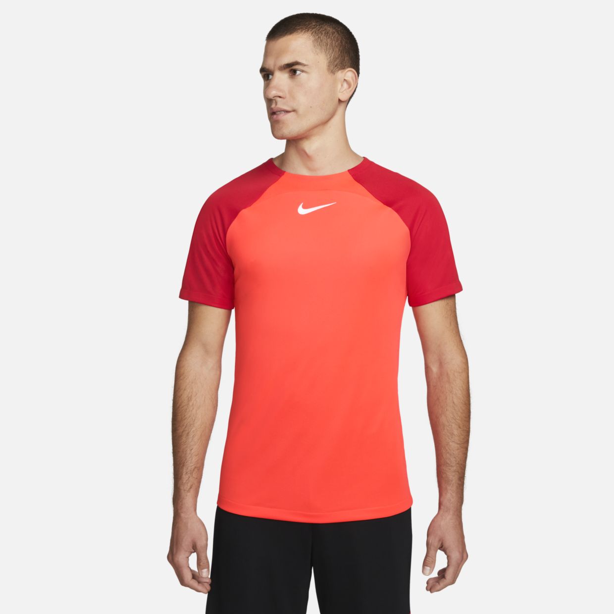 

Футболка мужская Nike DH9225 красная XL, DH9225