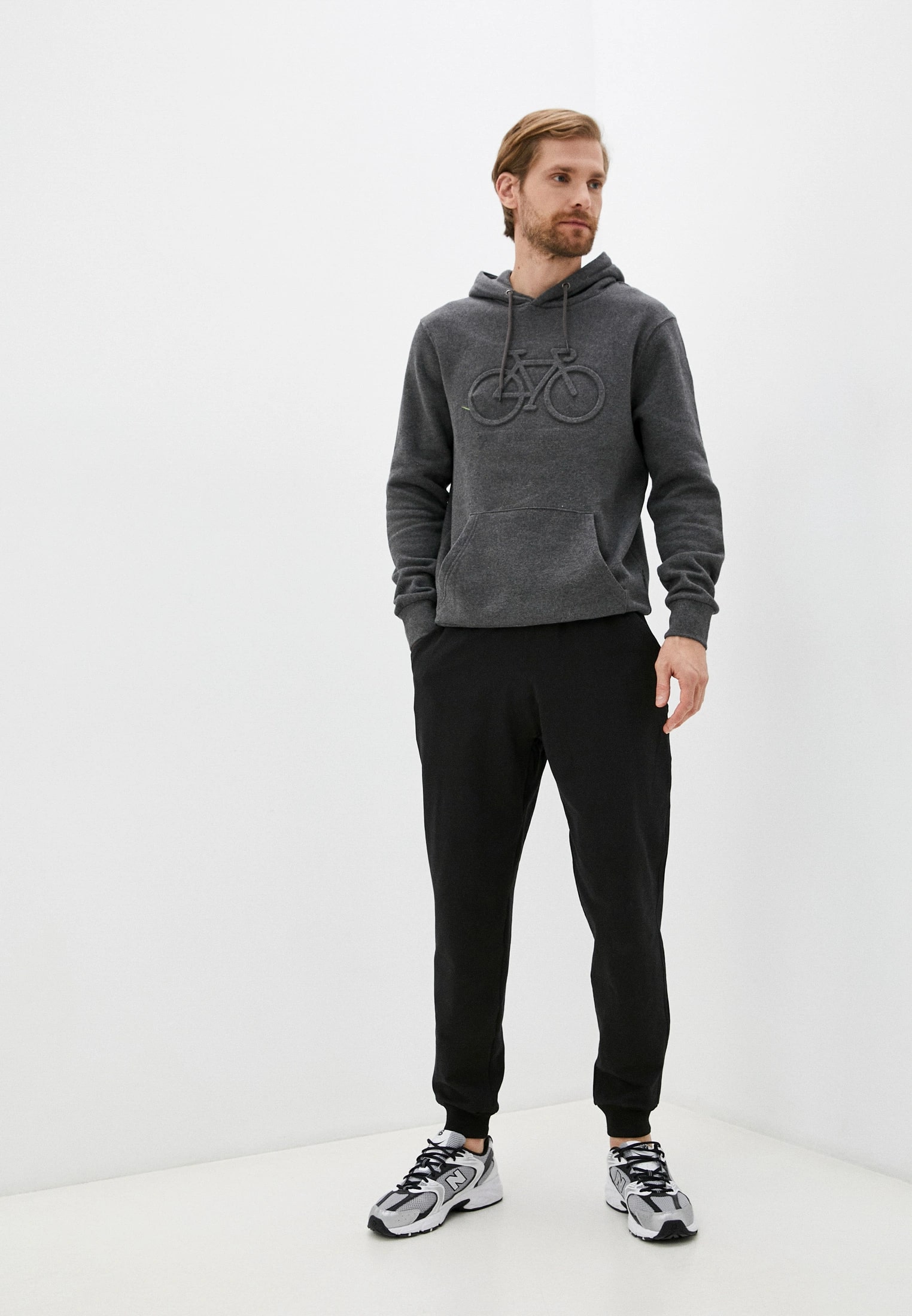 

Спортивные брюки мужские BLACKSI 5279 черные XXL, Черный, 5279