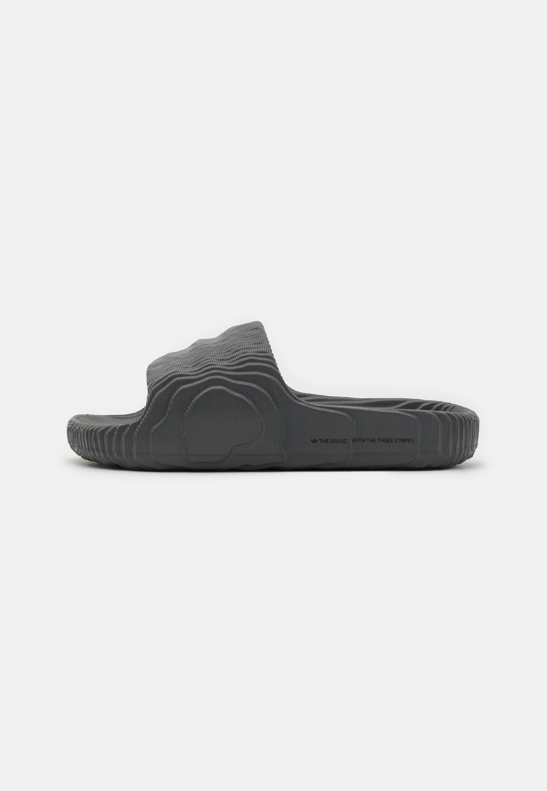 Сланцы женские Adidas Originals Adilette 22 Unisex черные 40.5 EU