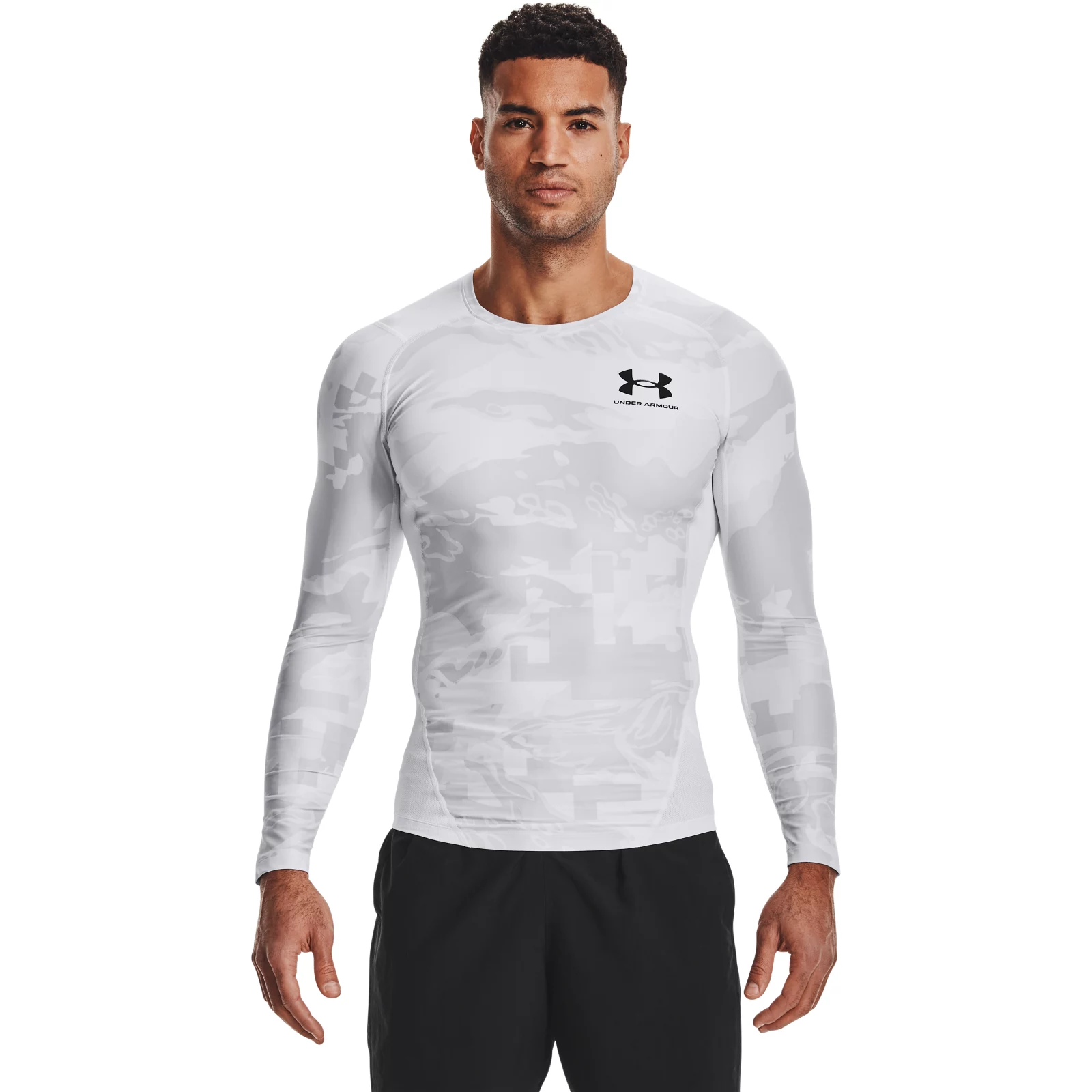 

Лонгслив мужской 1361523 Under Armour белый M, 1361523