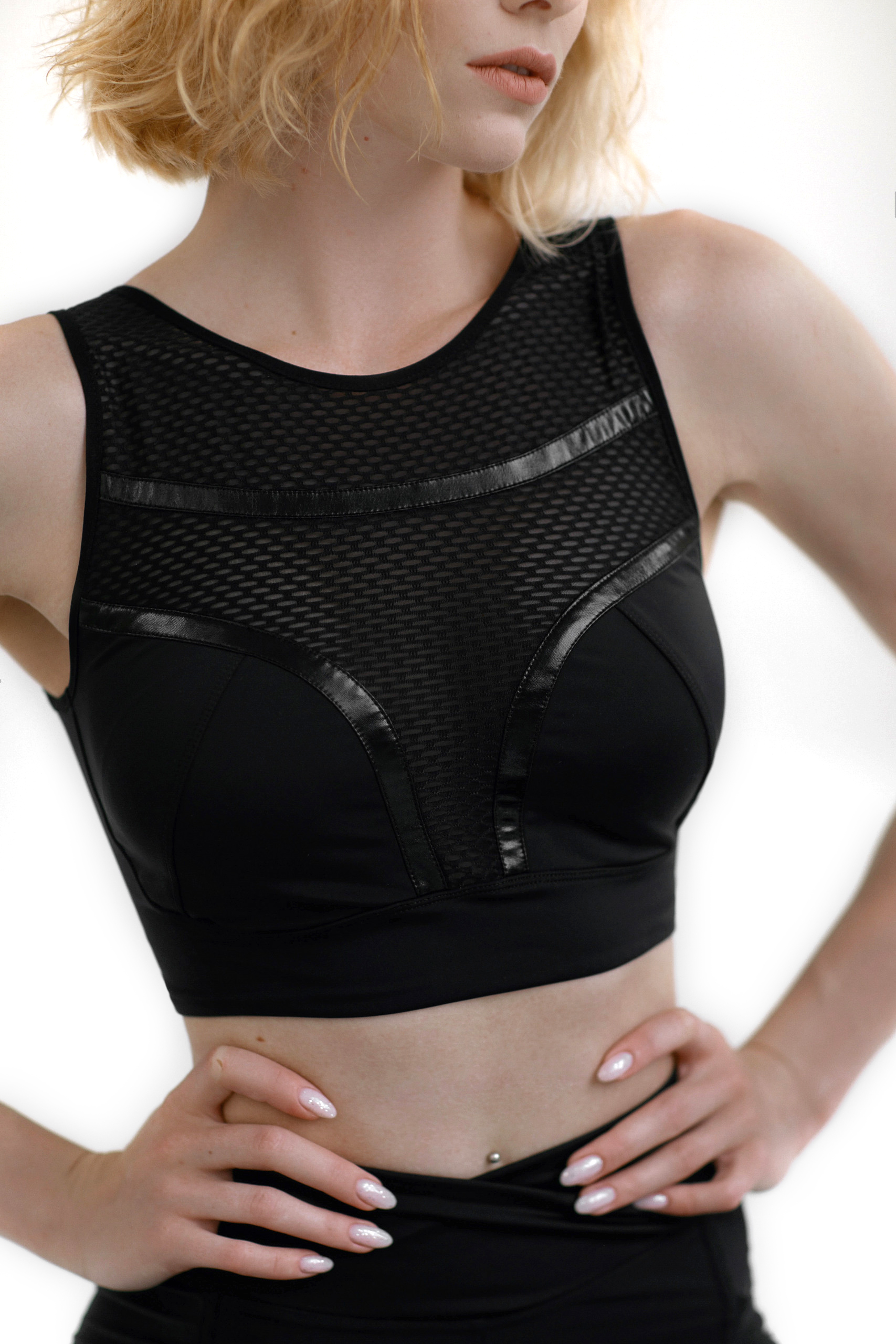 

Топ женский BODY ICON TS-2010 черный M, TS-2010