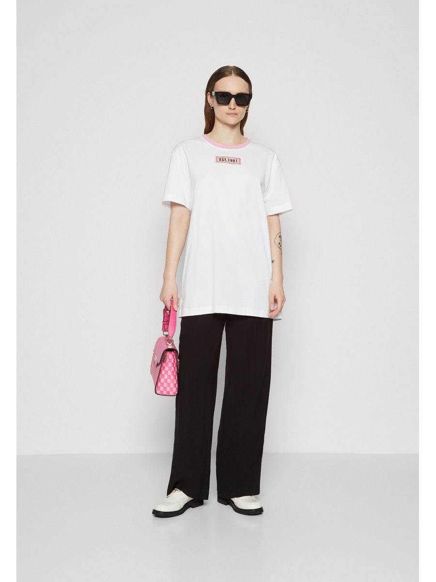 

Футболка женская Guess GU121D1R6 белая XS, Белый, GU121D1R6
