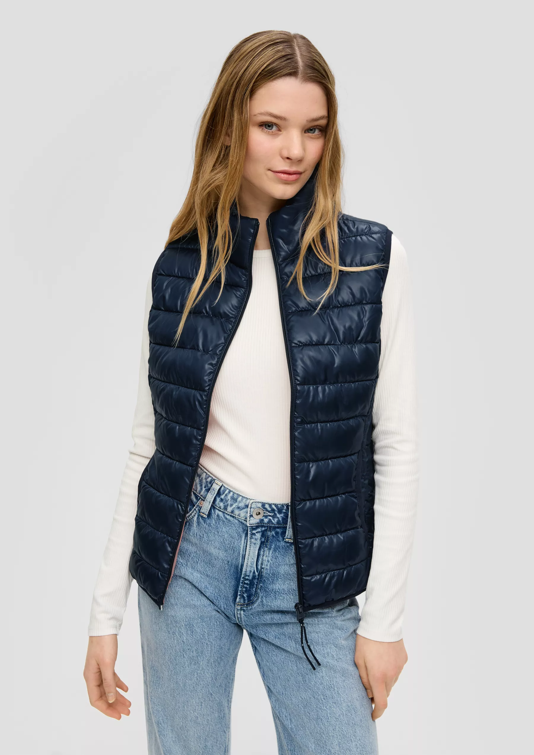 

Жилет женский QS by s.Oliver 2138074/5852 синий XL, 2138074
