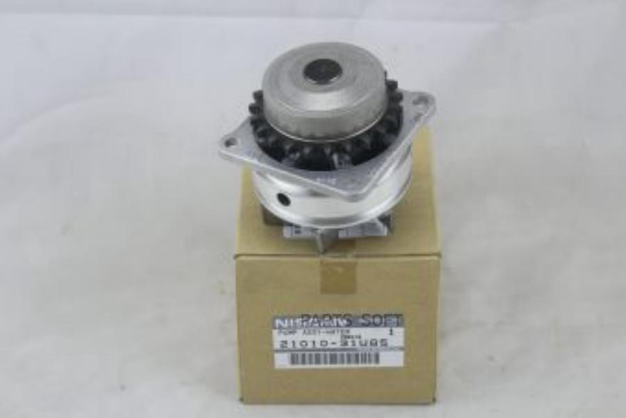 

NISSAN Насос водяной, 2101031U85