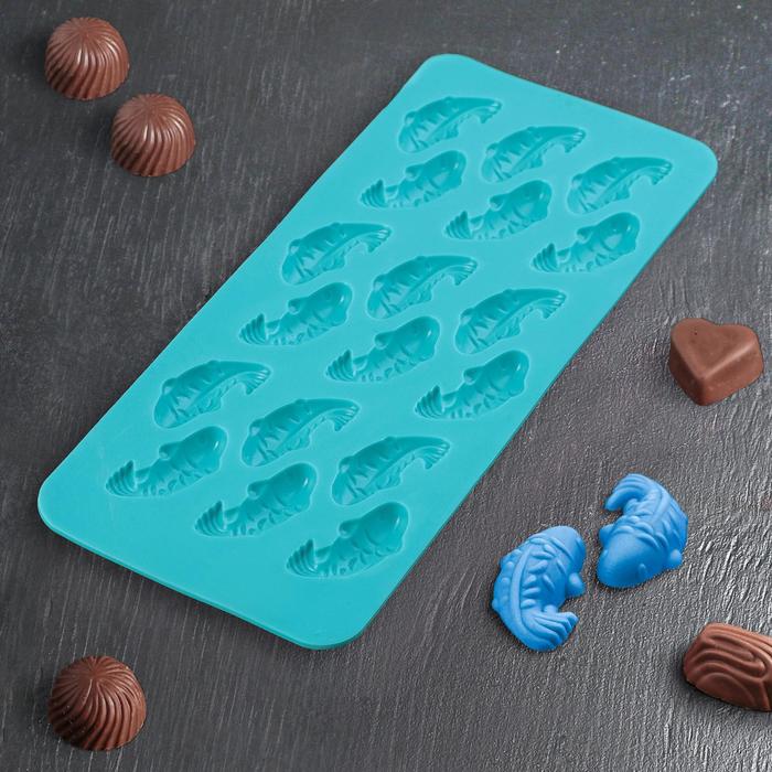 

Форма для льда и кондитерских украшений Доляна Золотая рыбка, 22x10x1,8 см, 18 ячеек, цвет, В ассортименте