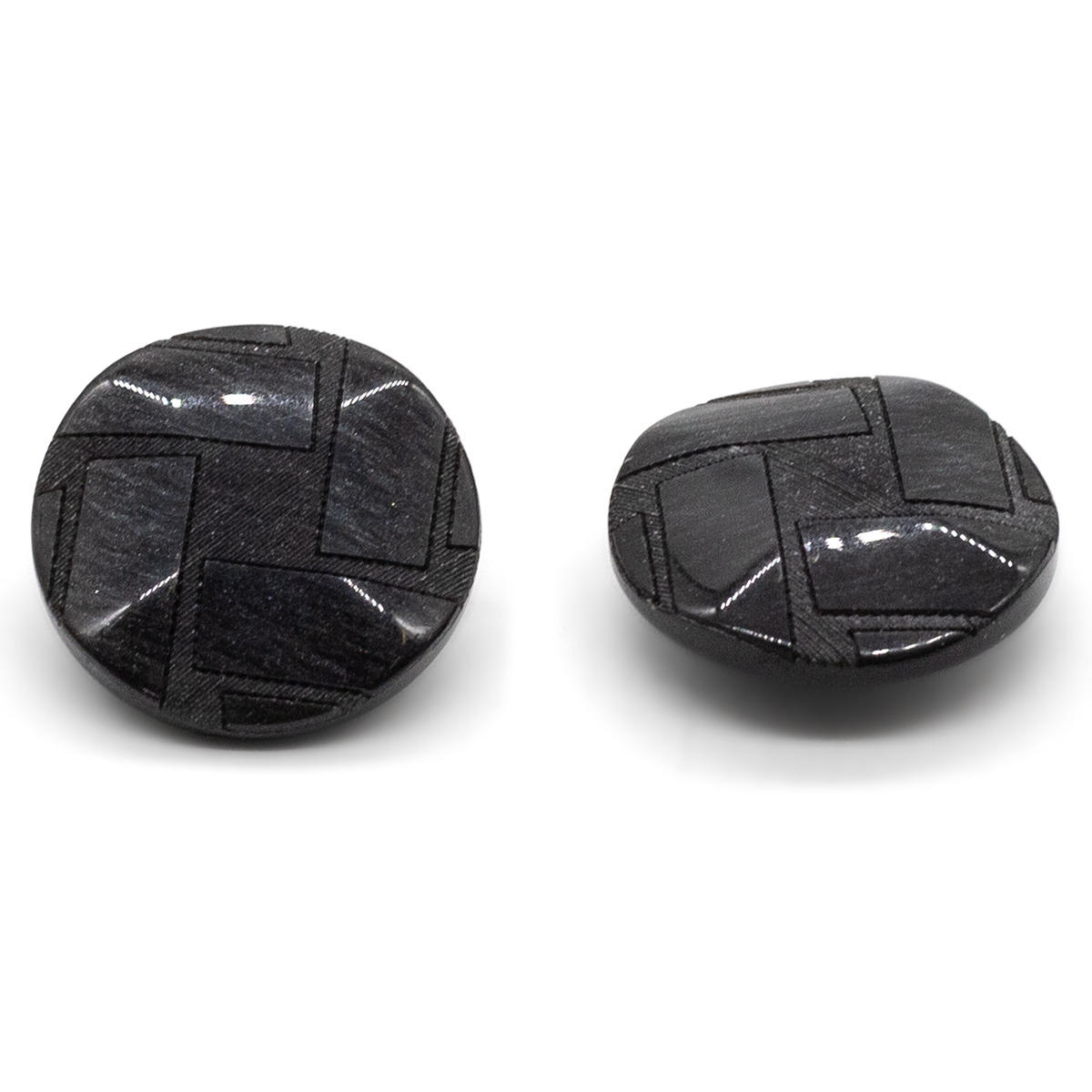 

CB L-233 Пуговица 24L (15мм) (blk-01 (черный))