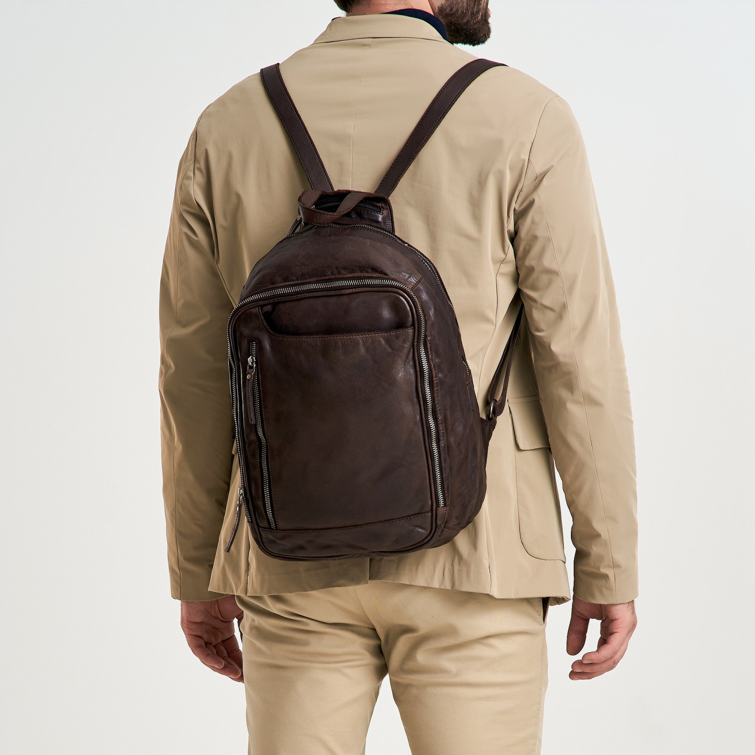 

Рюкзак мужской Dr.Koffer B402795-249-09 коричневый, 25х34х7,5 см, B402795-249-09