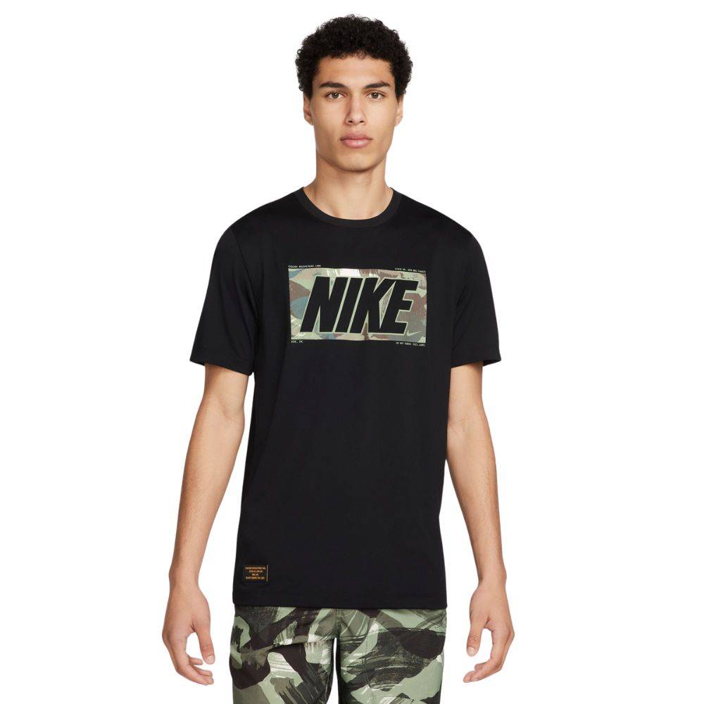 

Футболка мужская Nike Dri-Fit Tee Regulared Camo Gfx FQ3885-010 черная XL, Черный, Dri-Fit Tee Regulared Camo Gfx