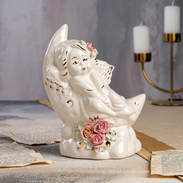 фото Статуэтка ангел на месяце, белая, цветная лепка, 16х10х20 см керамика ручной работы