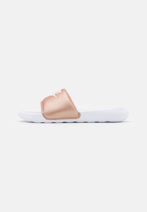 

Сланцы женские Nike Victori One Slide розовые 43 EU (доставка из-за рубежа), Розовый, Victori One Slide