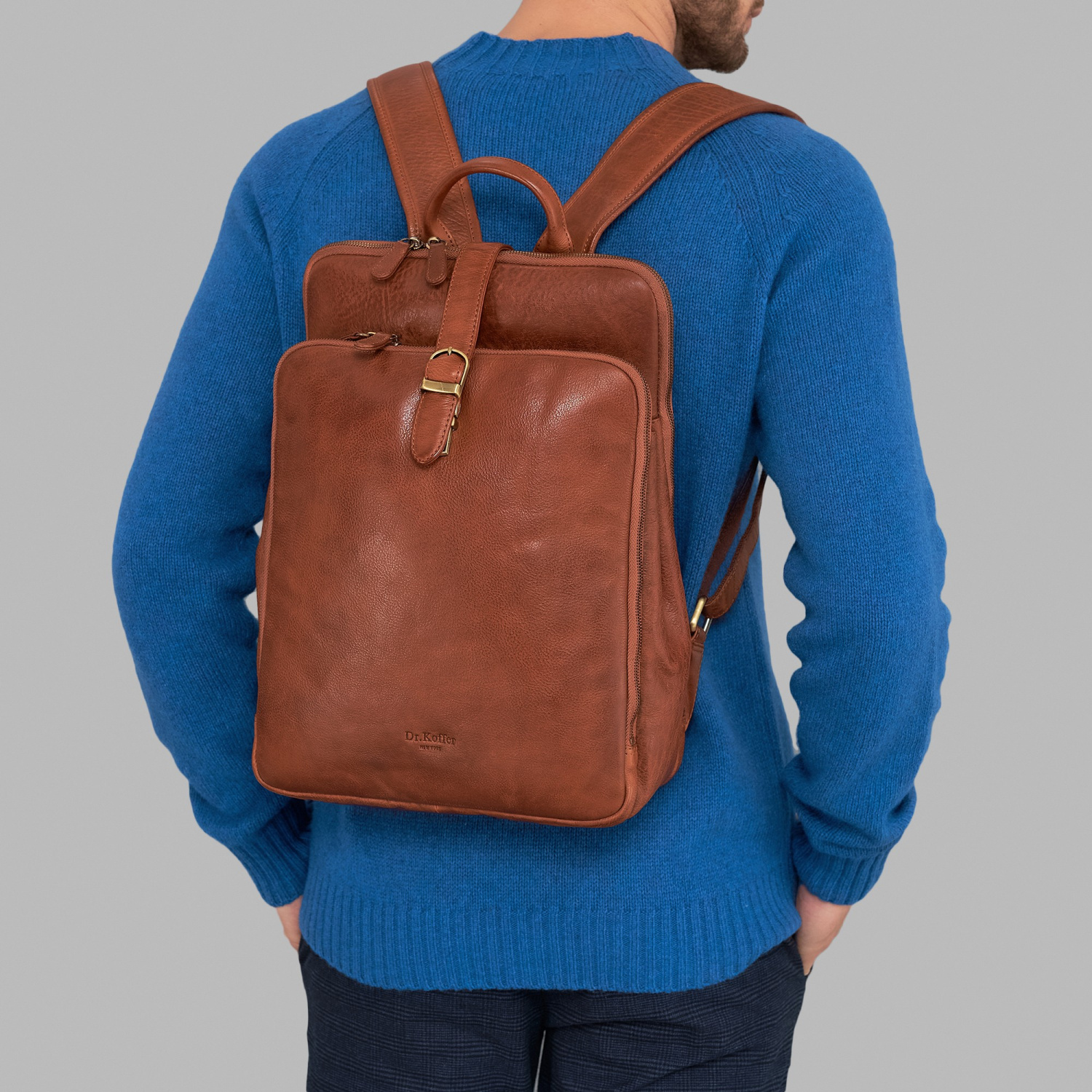 

Рюкзак мужской Dr.Koffer B402784-248-05 коричневый, 40х29х13,5 см, B402784-248-05