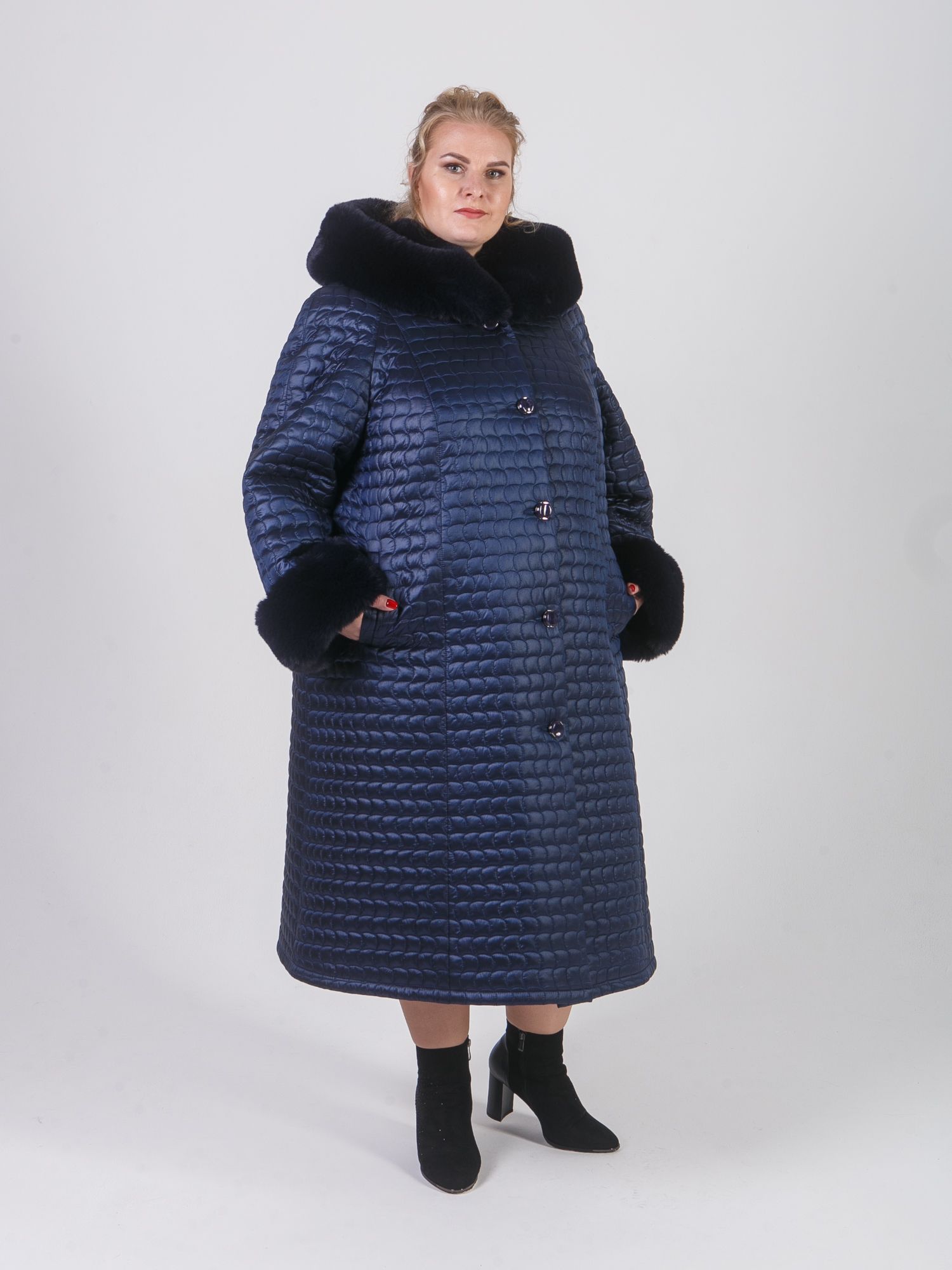 

Утепленное пальто женское TreVery 83513a20-1 синее 84 RU, 83513a20-1