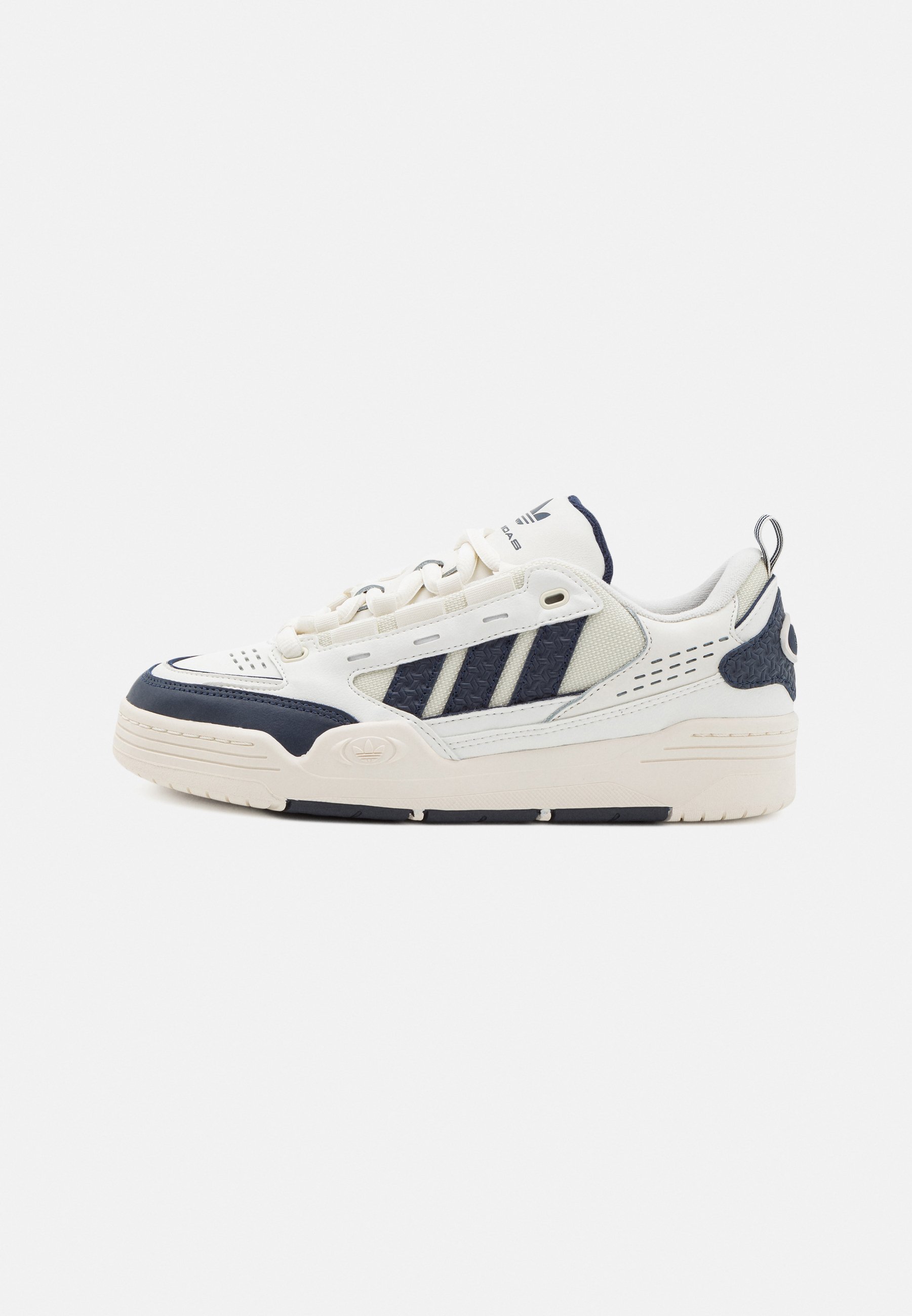 

Кеды мужские Adidas Originals Adi2000 Unisex белые 48 EU, Белый, Adi2000 Unisex
