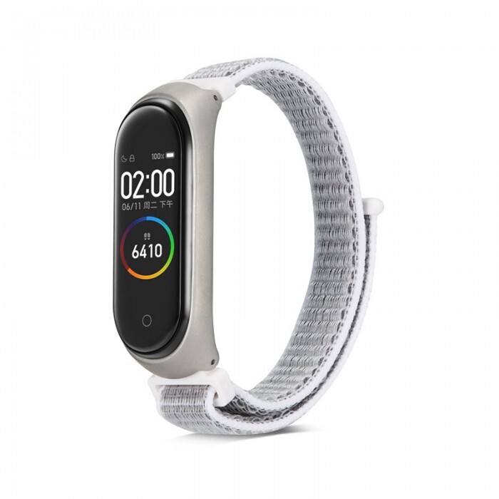 

Ремешок нейлоновый для Xiaomi Mi Band 3/4/5 (10), белый, на липучке