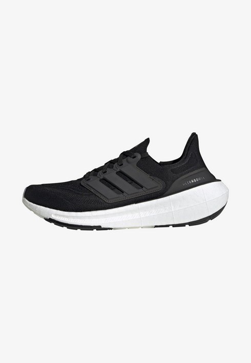 

Кроссовки мужские Adidas Performance Ultraboost черные 48 EU (доставка из-за рубежа), Черный, Ultraboost