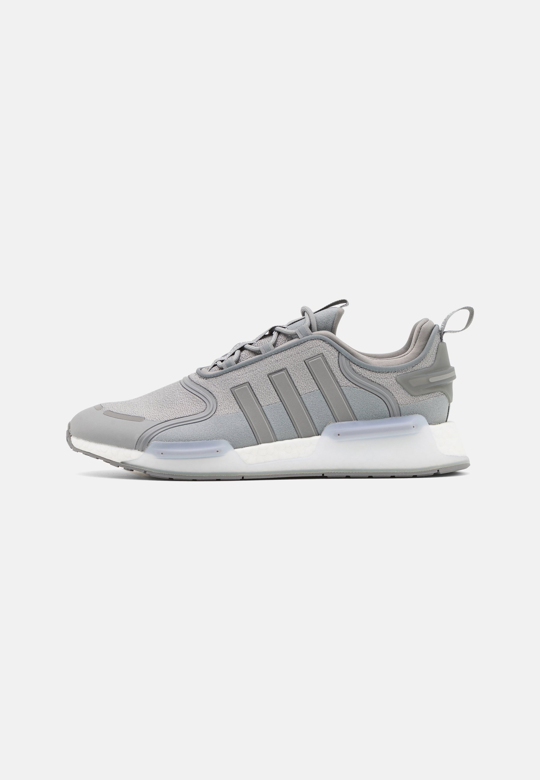 

Кроссовки мужские Adidas Originals Nmd_V3 Unisex серые 41 1/3 EU, Серый, Nmd_V3 Unisex