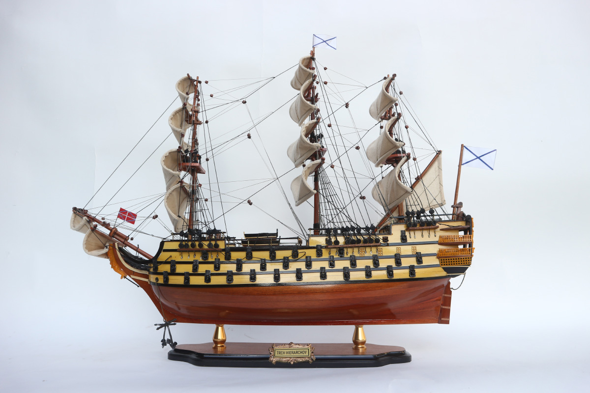 

Модель парусника Трёхъ Иерархов, Россия, 74 х 20 х 63 см KSVA-TS-0095-W-60