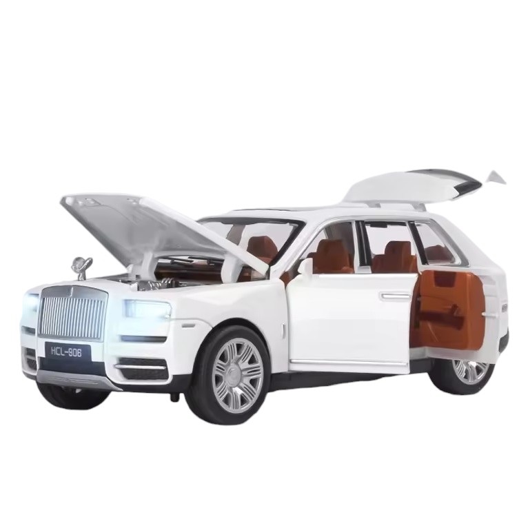 Модель металлическая внедорожник Rolls-Royce Cullinan дым, свет, звук 1:22 HCL-506A белый