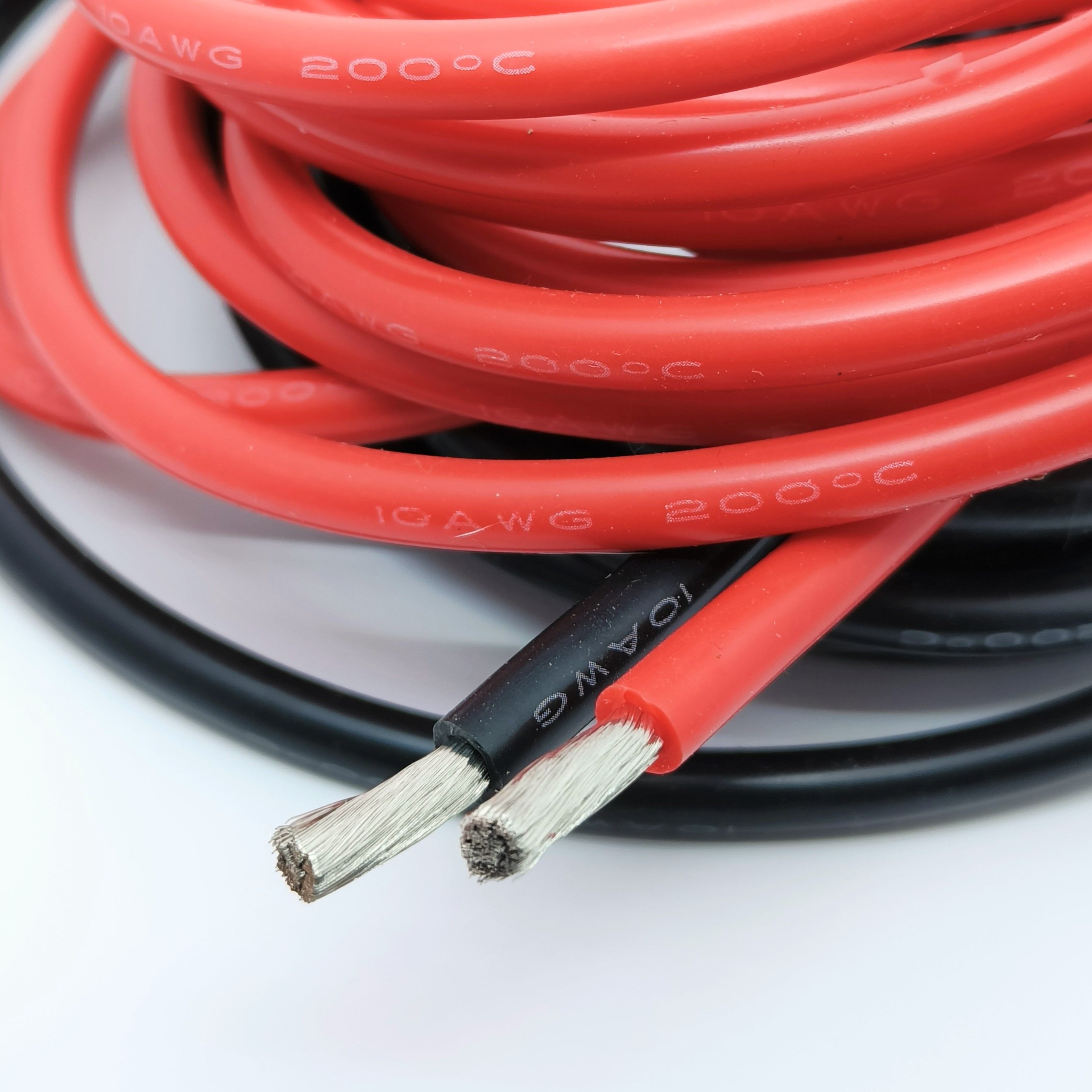 фото Провод силиконовый 10awg/5.3кв.мм, лужёная медь, черный 5 метров + красный 5 метров nobrand