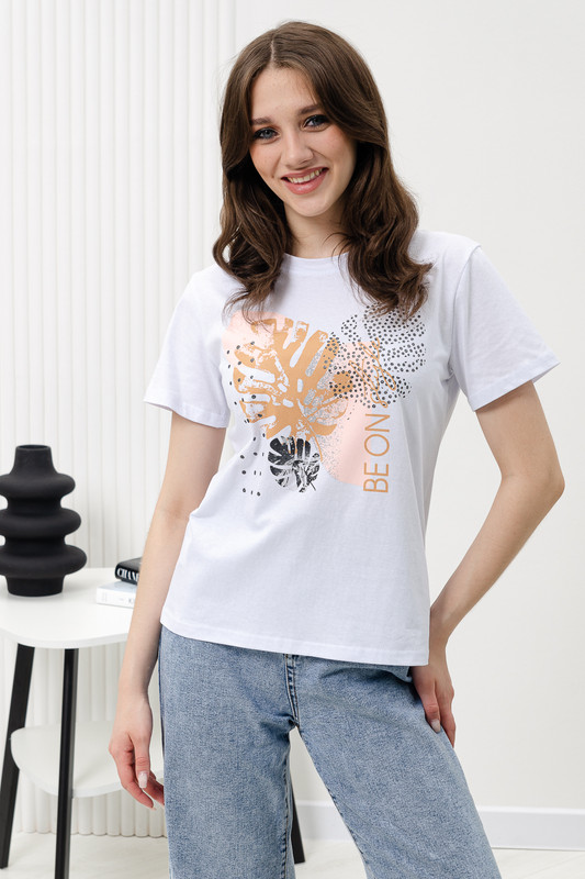 

Футболка женская ТРИКОТАЖ НАТАЛИ 67079 белая 54 RU, Белый, 67079