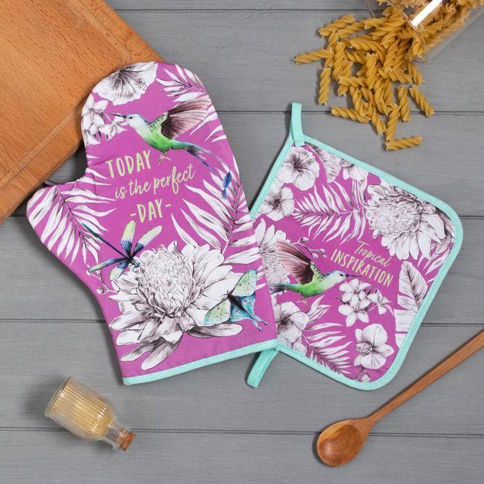 

Кухонный набор Этель "Tropical": варежка-прихватка 20х28 см, прихватка 19х19 см, 100% хлоп, Розовый;фиолетовый, Этель "Tropical"