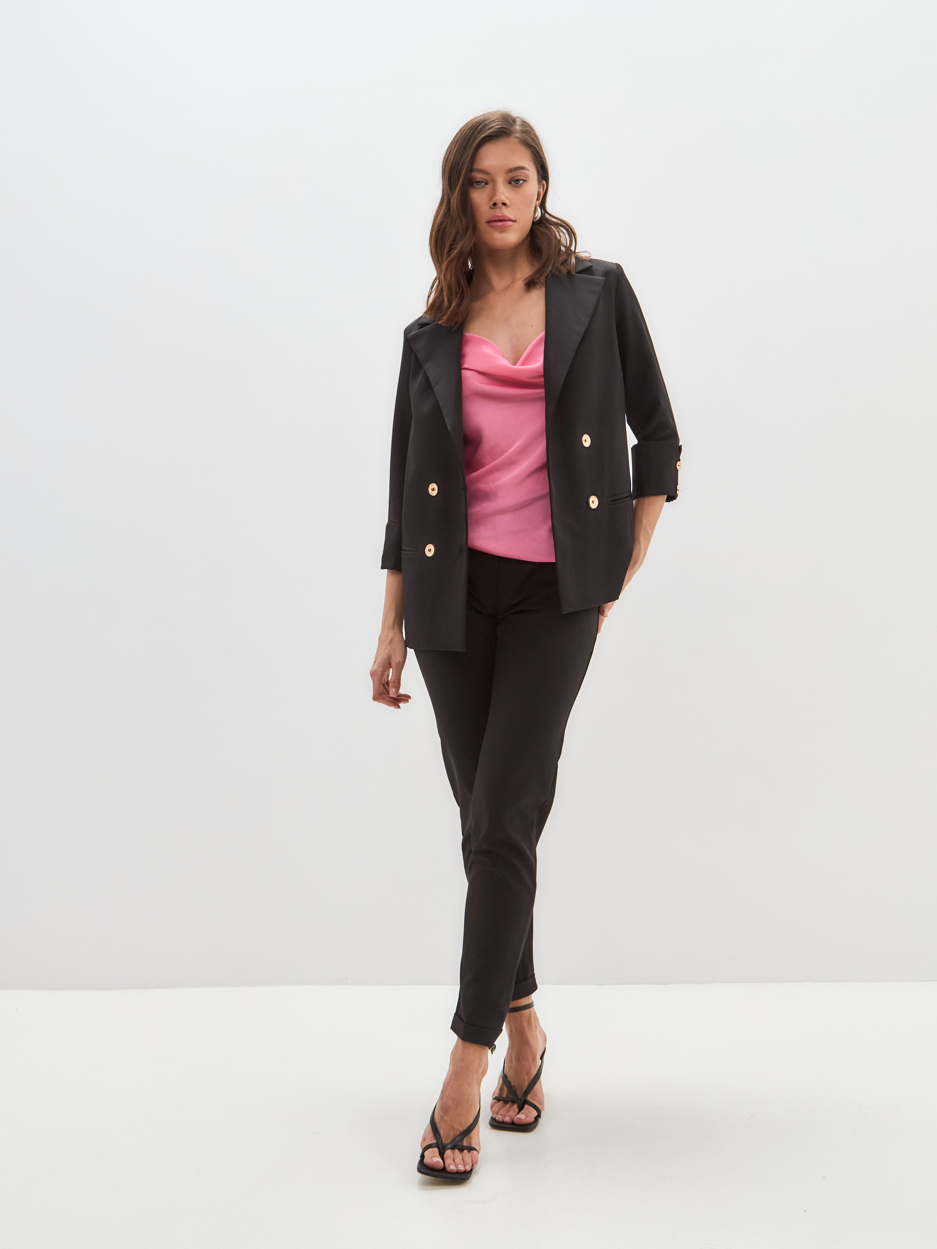 

Костюм женский DAZZLE STYLE Виола черный 44 RU, Виола
