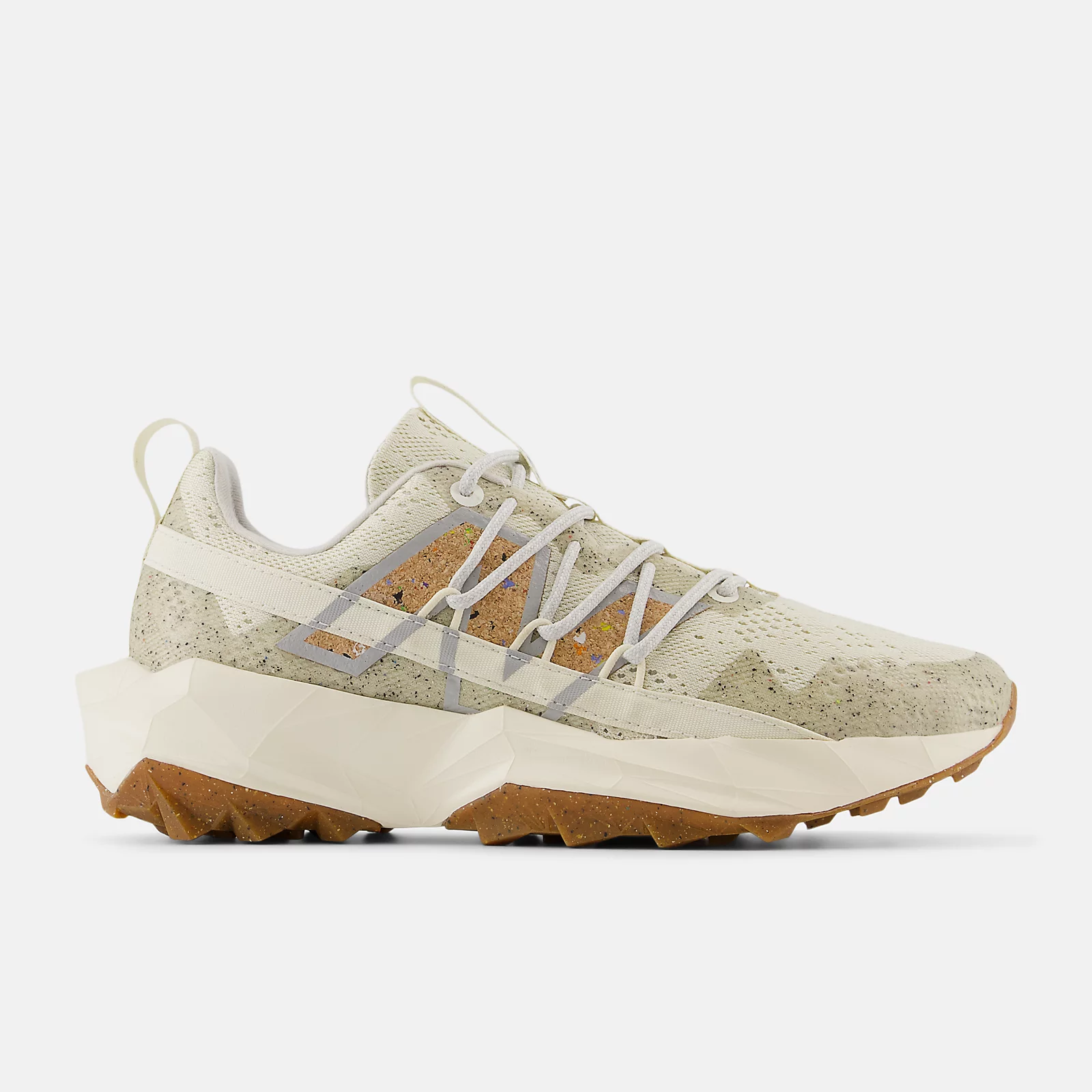

Спортивные кроссовки женские New Balance WTTTREU1 белые 7.5 US, Белый, WTTTREU1