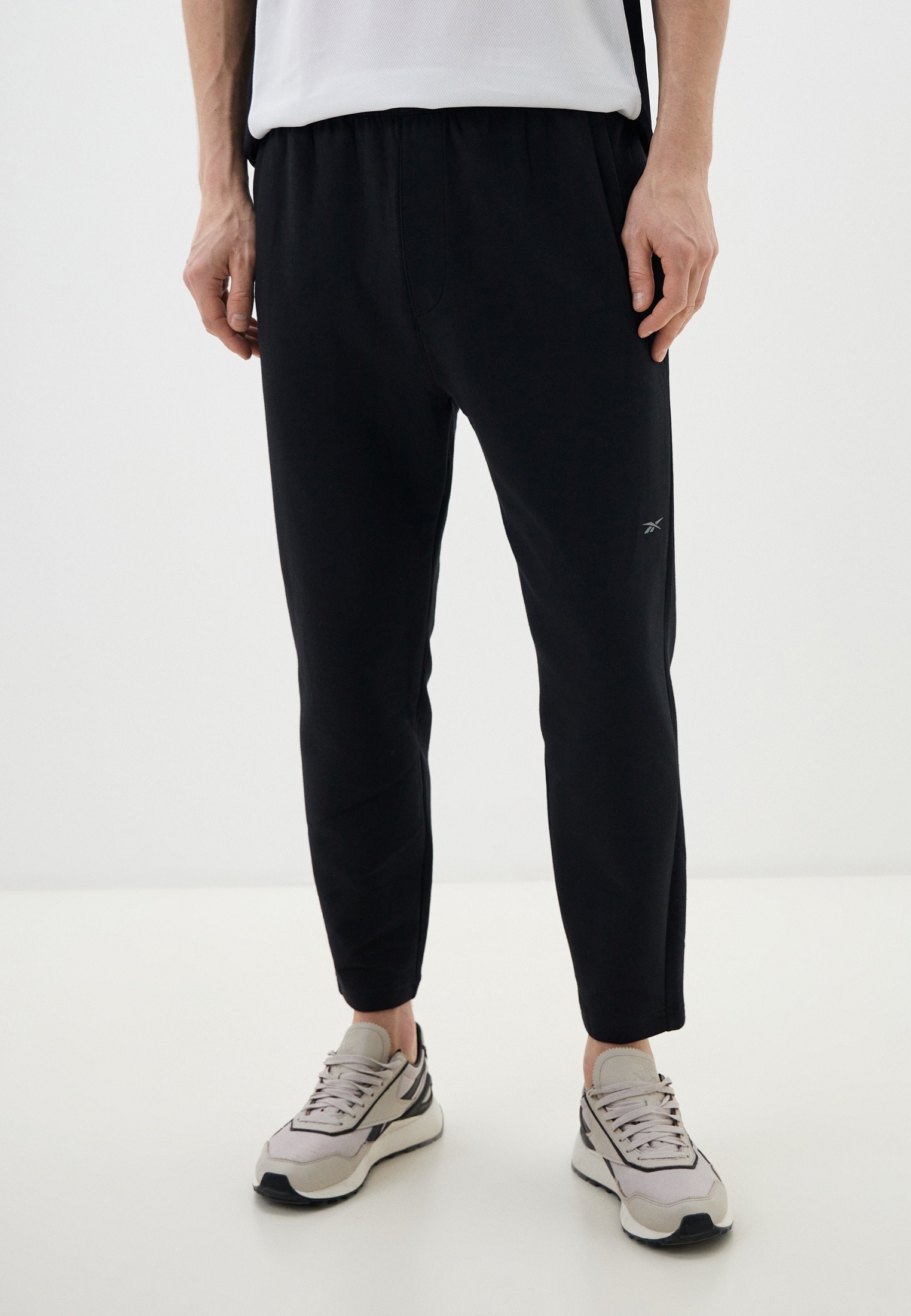 

Спортивные брюки мужские Reebok ACTIV COLL DREAMBLEND PANT черные M, Черный, ACTIV COLL DREAMBLEND PANT