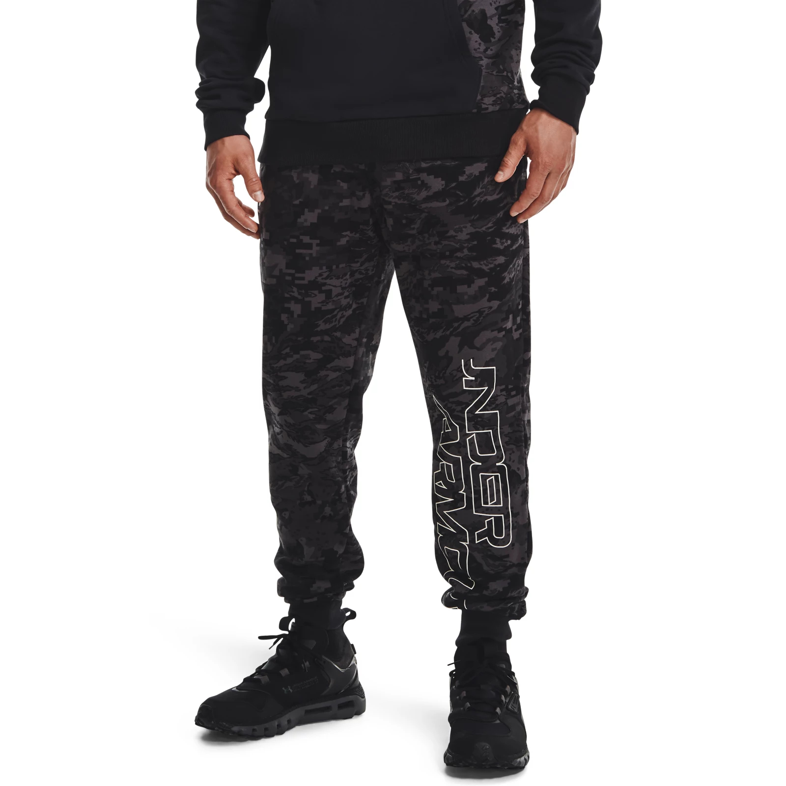 фото Спортивные брюки мужские under armour 1366313 черные 2xl