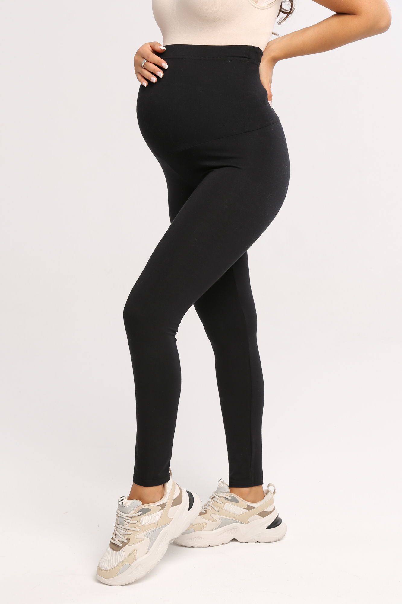 Леггинсы для беременных женские Mama's fantasy 02-51623MF черные 50 RU